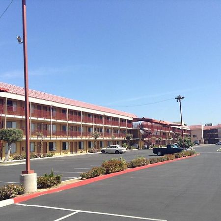 Budget Inn Anaheim/Santa Ana Exterior photo