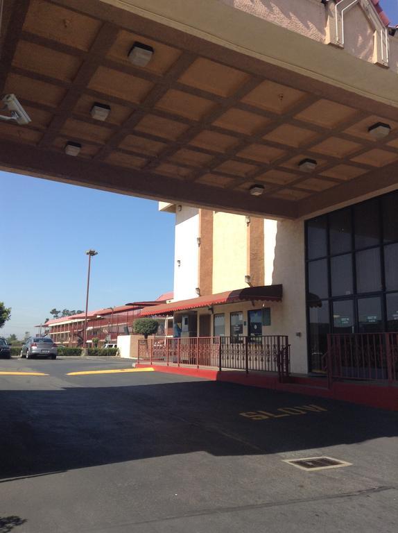 Budget Inn Anaheim/Santa Ana Exterior photo